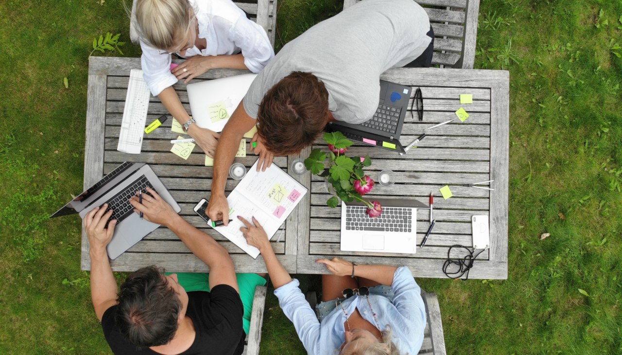 Co-working: werken en creatief zijn bij de vijver of in de tuin, © Rittergut Damerow / Lars Schönherr Fotografie Co-working: werken en creatief zijn bij de vijver of in de tuin, © Rittergut Damerow / Lars Schönherr Fotografie