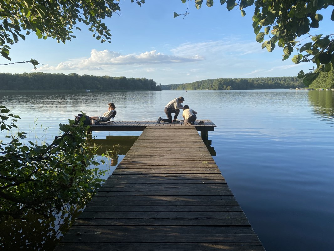 Blick vom Steg auf den Ellbogensee // &copy; NaturCamping am Ellbogensee