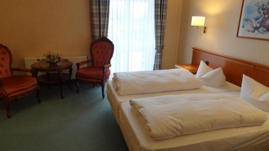 &copy; Hotel Kronprinz