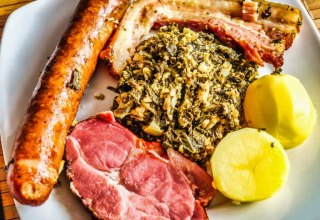 Grünkohlfahrt, © WEISSE FLOTTE Fahrgastschiffahrt Schwerin GmbH Grünkohlfahrt, © WEISSE FLOTTE Fahrgastschiffahrt Schwerin GmbH