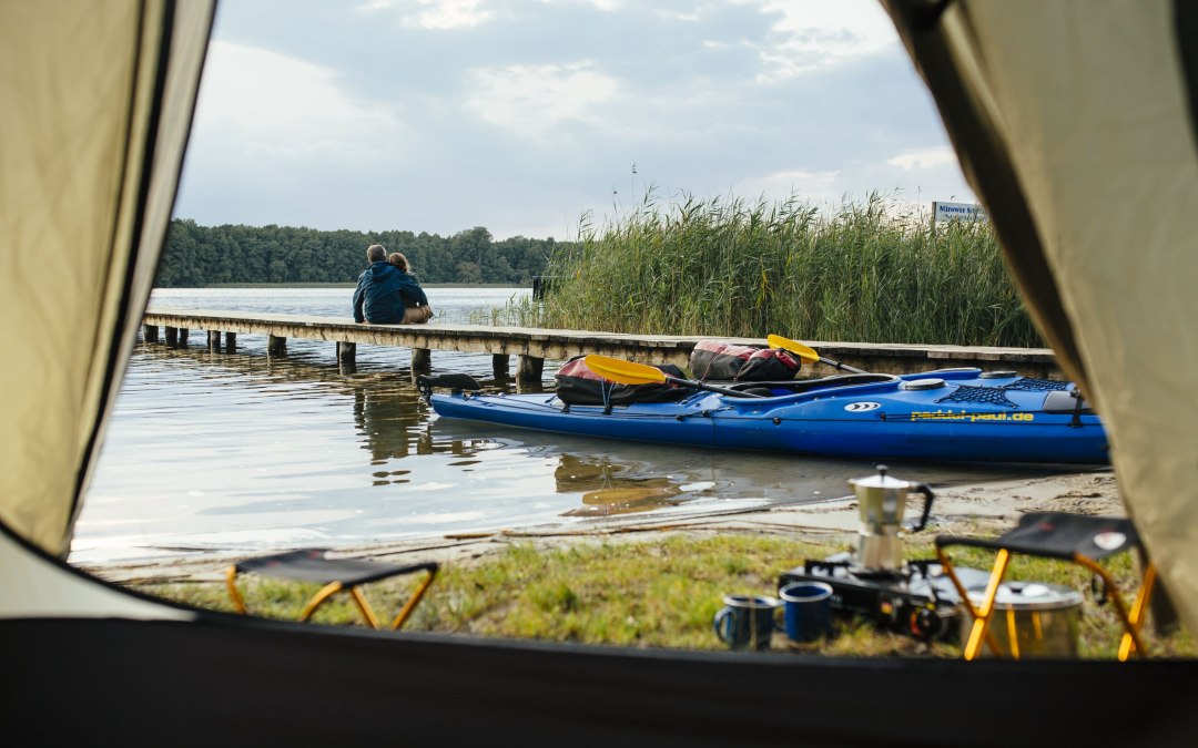 Eine Verschnaufpause nach einem Tag auf dem Wasser lässt sich am Besten auf einem der vielen Wasserwanderrastplätze verbringen // © MV-T/Roth Eine Verschnaufpause nach einem Tag auf dem Wasser lässt sich am Besten auf einem der vielen Wasserwanderrastplätze verbringen // © MV-T/Roth