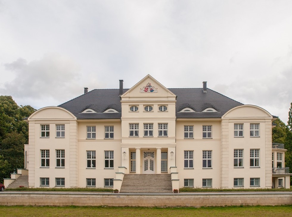 Das Schloss frontal fotografiert., © Frank Burger Das Schloss frontal fotografiert., © Frank Burger