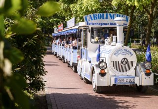 Die Bäderbahn Carolinchen ist eine beliebte Urlaubsattraktion in Boltenhagen. // © Patrick Lux Die Bäderbahn Carolinchen ist eine beliebte Urlaubsattraktion in Boltenhagen. // © Patrick Lux