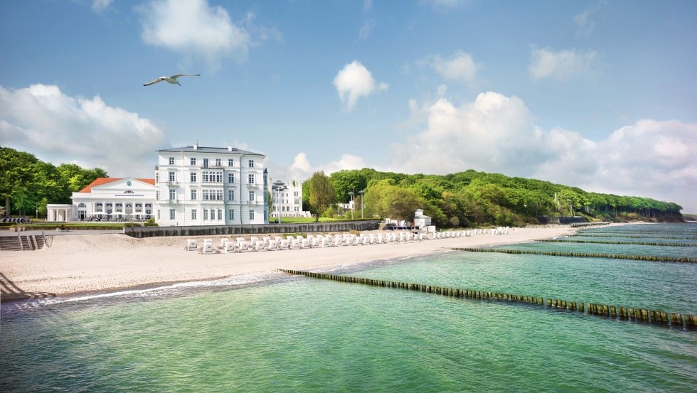 Das Luxushotel direkt am Strand umfasst ein Ensemble aus sechs klassizistischen Gebäuden im ersten deutschen Seebad. // © Grand Hotel Heiligendamm Das Luxushotel direkt am Strand umfasst ein Ensemble aus sechs klassizistischen Gebäuden im ersten deutschen Seebad. // © Grand Hotel Heiligendamm