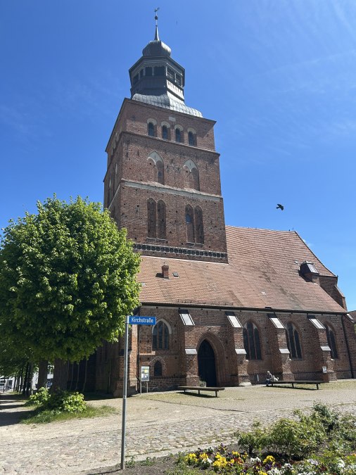 Die St. Johanniskirche zu Malchin, © Gina Schulenberg Die St. Johanniskirche zu Malchin, © Gina Schulenberg
