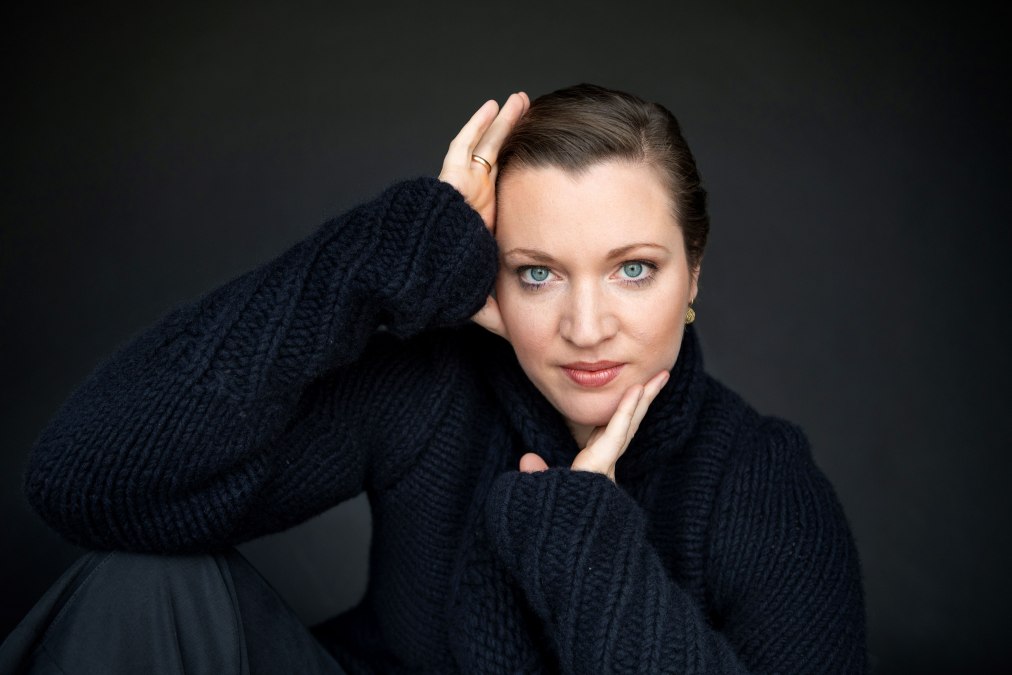 Elina Albach, &copy; Neda Navaee