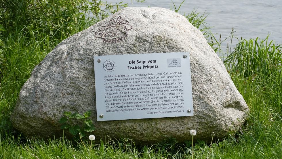 Sagenstein Fischerei Prignitz // © Schweriner Seenland e.V., Brigitte Bullerjahn Sagenstein Fischerei Prignitz // © Schweriner Seenland e.V., Brigitte Bullerjahn