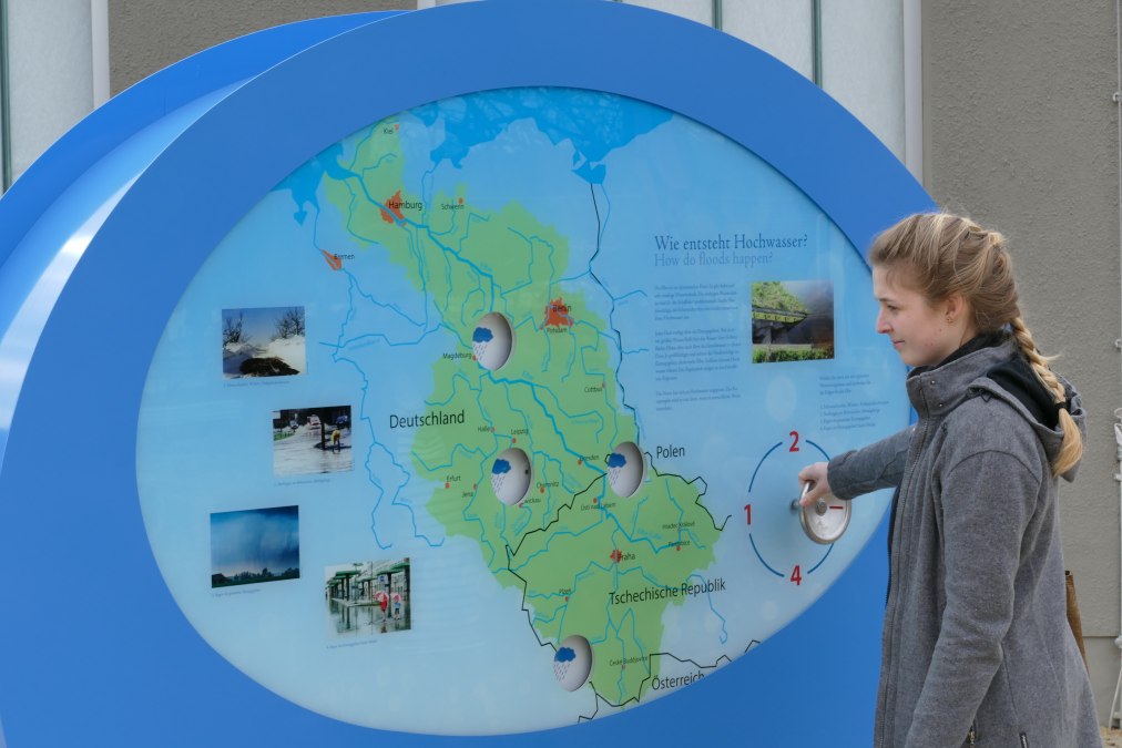 Hochwasser ist das zentrale Thema der interaktiven Ausstellung, &copy; Biosph&auml;renreservatsamt Schaalsee-Elbe Foto: Dirk Foitlaenger