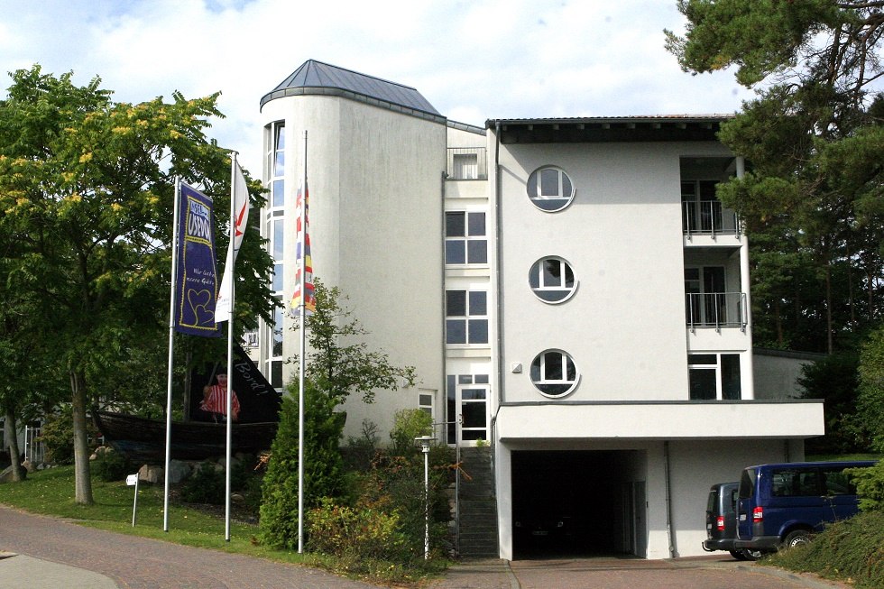 Buitenaanzicht van de kliniek, &copy; Sabrina Wittkopf-Schade