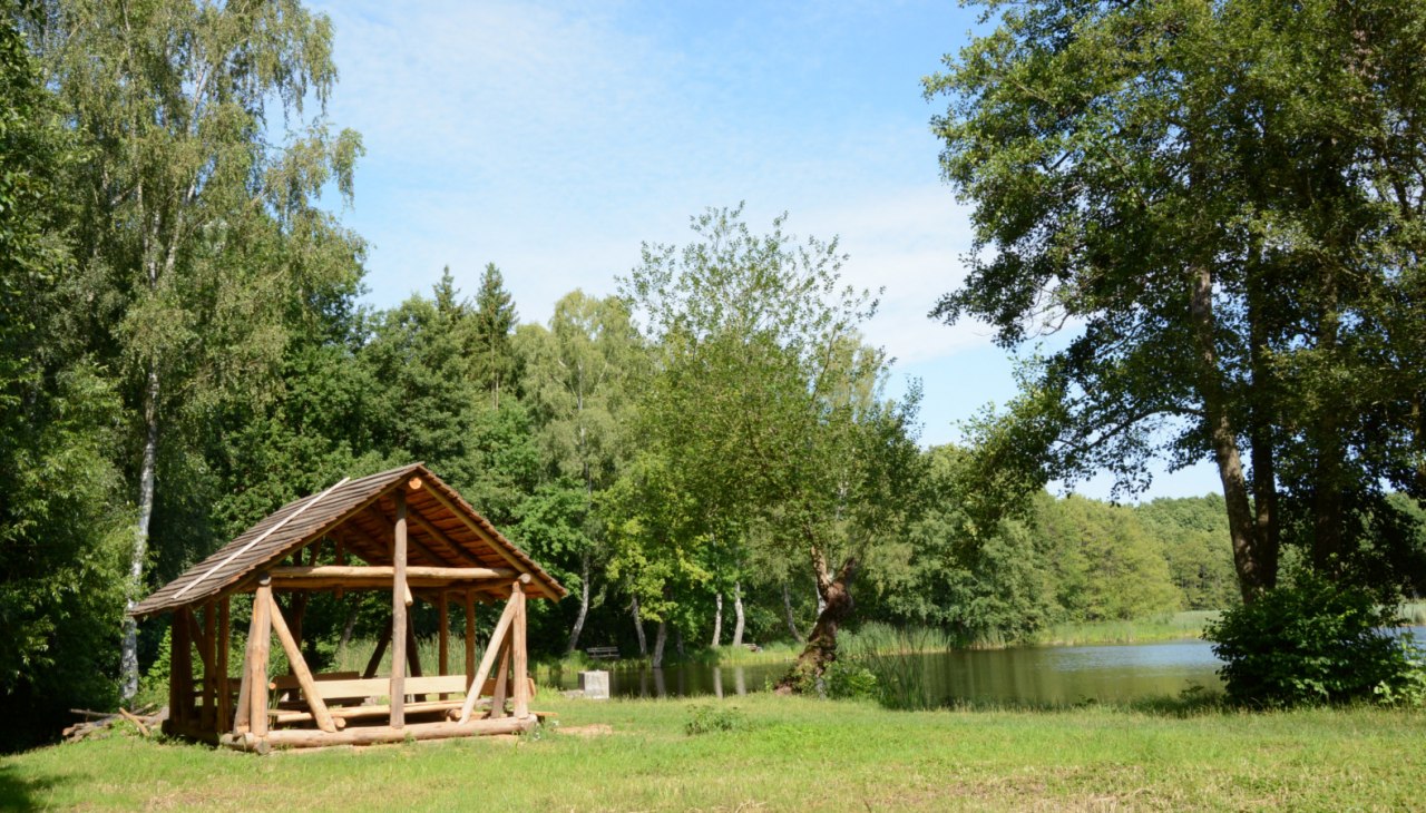 Rasthütte an den Voigtsdorfer Teichen, © Tourismusverband Mecklenburg-Schwerin Rasthütte an den Voigtsdorfer Teichen, © Tourismusverband Mecklenburg-Schwerin