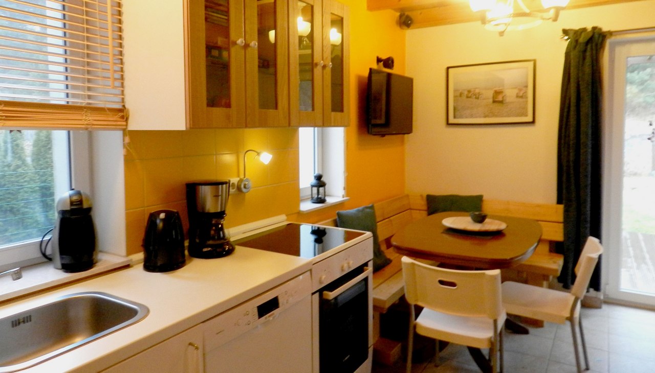 Komplett eingerichtete K&uuml;che, &copy; Familie Schmiedgen