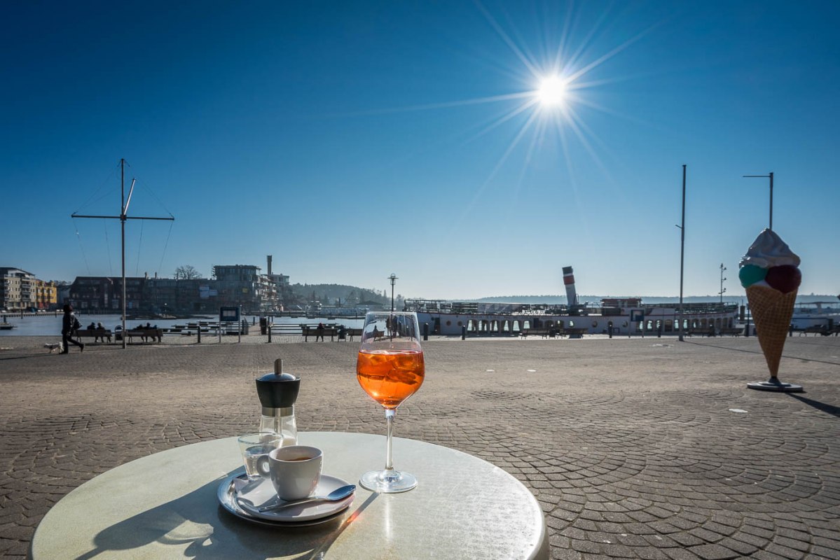 &copy; Venezia Waren