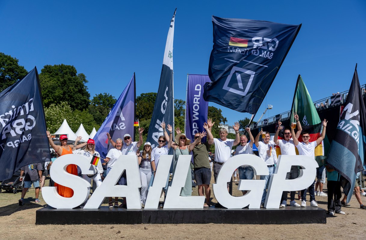 2025 Sail GP Bildmotiv im Eingangsbereich // © Sail GP 2025 Sail GP Bildmotiv im Eingangsbereich // © Sail GP