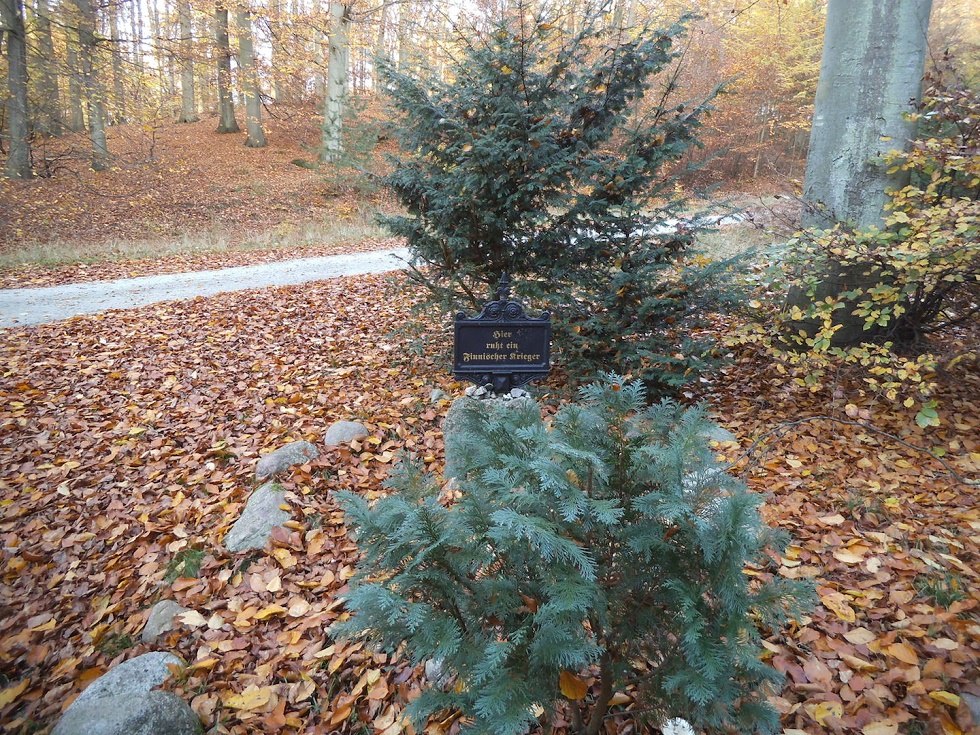 Grabmahl des Finnischen Kriegers in der Granitz // &copy; Tourismuszentrale R&uuml;gen