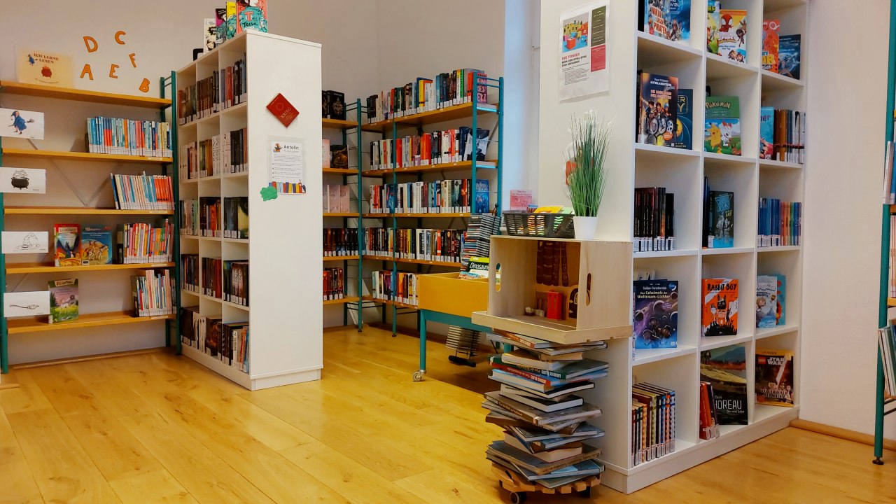 Stadtbibliothek Plau am See Jugendabteilung // © Stadtbibliothek Plau am See Stadtbibliothek Plau am See Jugendabteilung // © Stadtbibliothek Plau am See