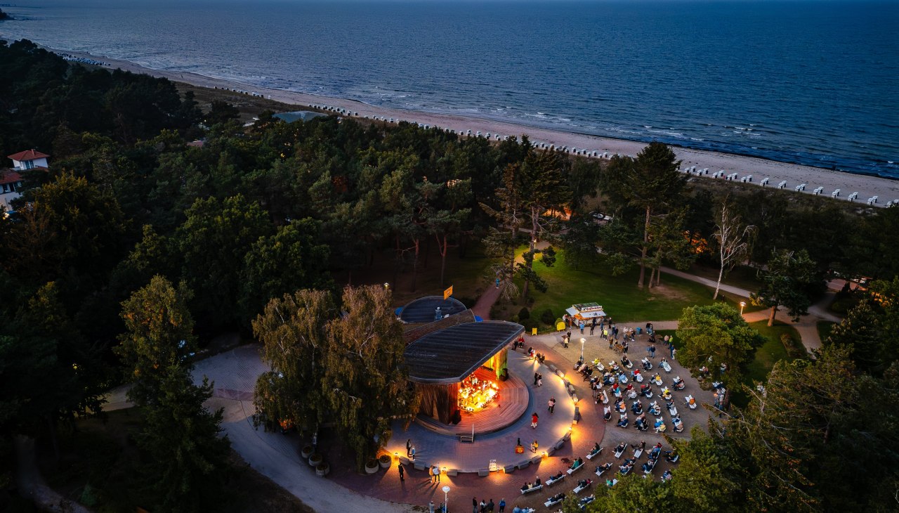 Baabe_kurpark_kurkonzert_abends_c_Mirko-Boy, &copy; Mirko Boy