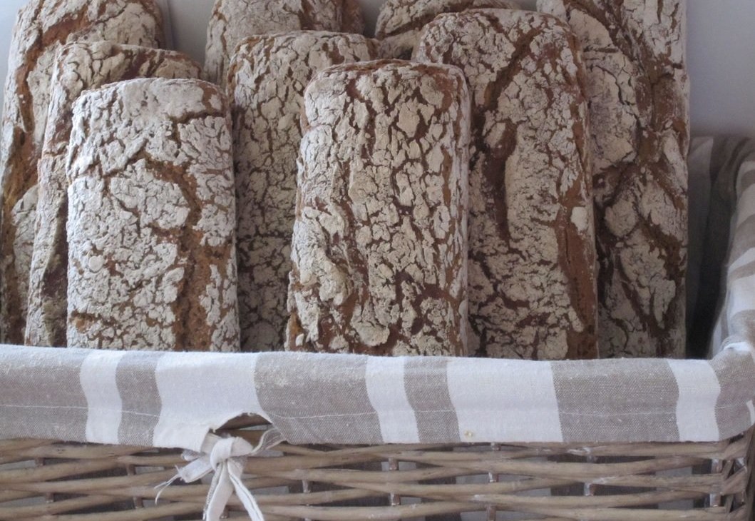 Wie das duftet - unser Brot aus dem Lehmbackofen., © E. v. Randow Wie das duftet - unser Brot aus dem Lehmbackofen., © E. v. Randow