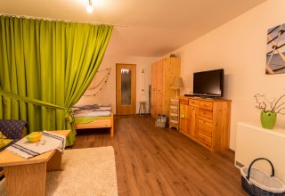 Wohn- und Schlafbereich // &copy; Fotografie Sebastian John