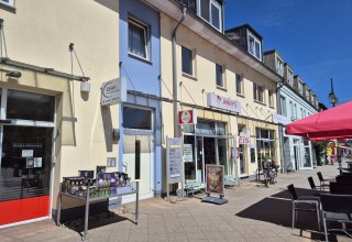 &copy; Gina Schulenberg