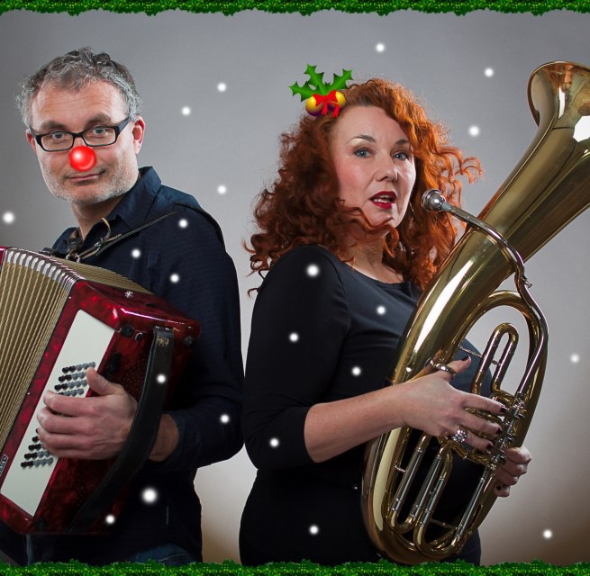Frau Sonntag & ihr ständiger Begleiter Musik – Comedy mit Anja Sonntag und Stefan Gocht // © Frau Sonntag & ihr ständiger Begleiter Musik – Comedy mit Anja Sonntag und Stefan Gocht Frau Sonntag & ihr ständiger Begleiter Musik – Comedy mit Anja Sonntag und Stefan Gocht // © Frau Sonntag & ihr ständiger Begleiter Musik – Comedy mit Anja Sonntag und Stefan Gocht