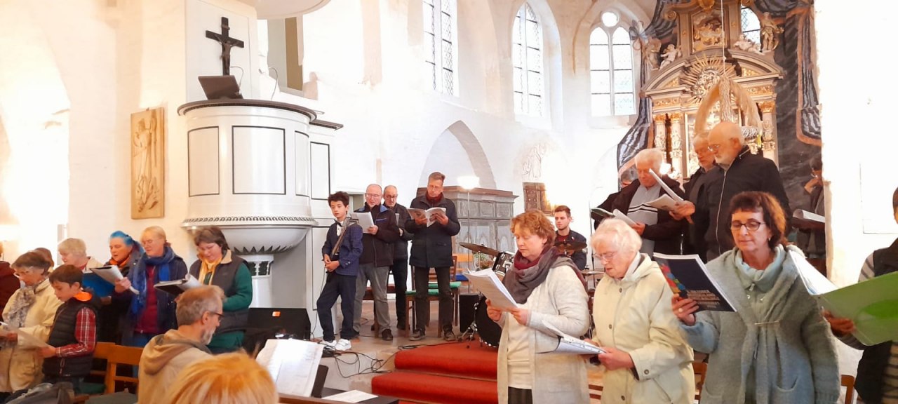 Kirchenchor Sagard im Konzert // © Alex Bergstedt Kirchenchor Sagard im Konzert // © Alex Bergstedt