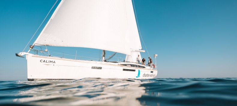 Unter Segeln über die Ostsee // © Dan Petermann Unter Segeln über die Ostsee // © Dan Petermann