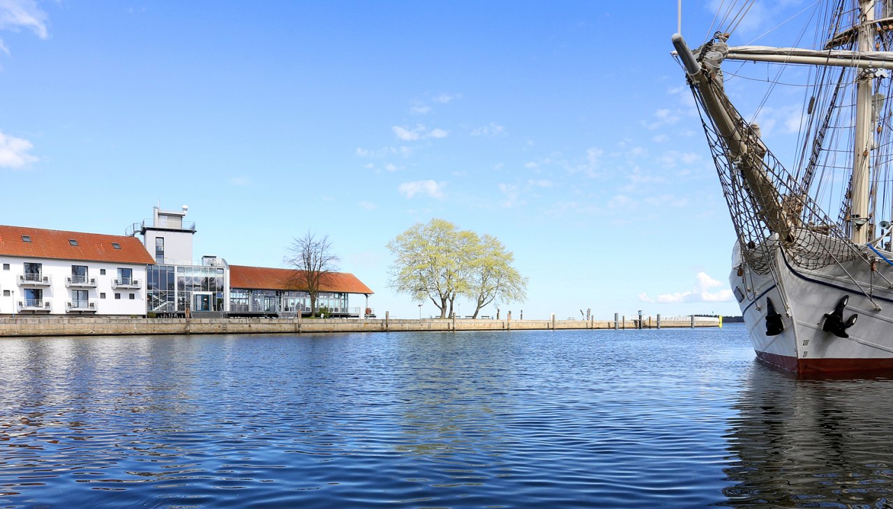 Hotel Utkiek an der Greifswalder Mole, &copy; Hotel Utkiek