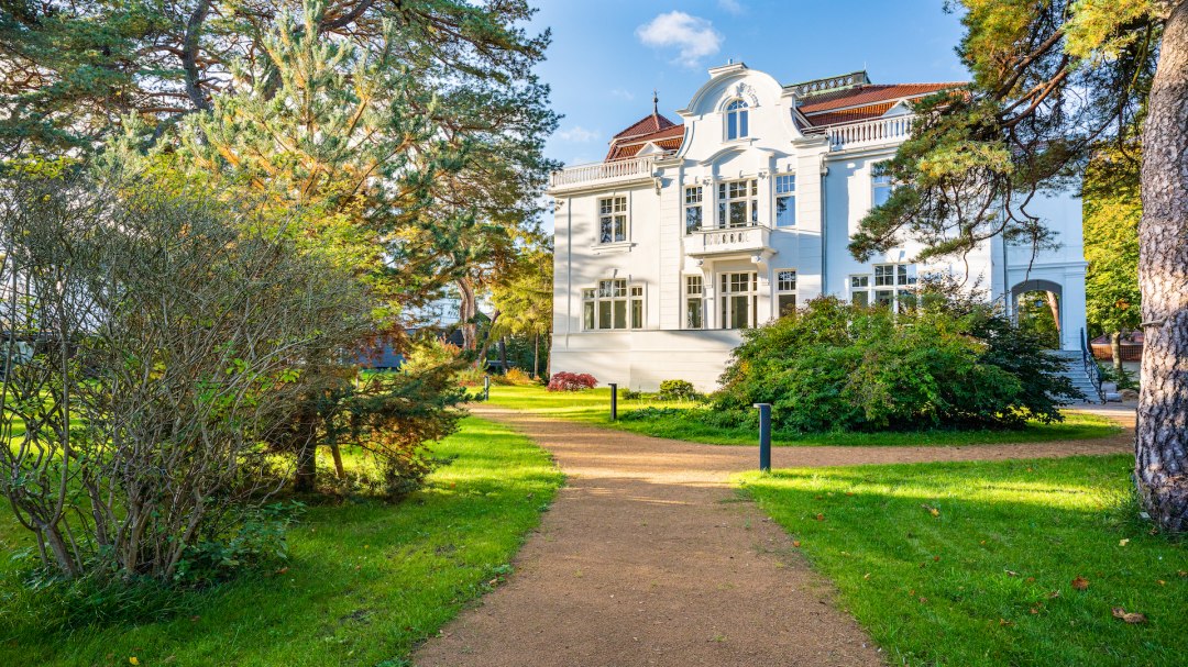 Historische Villas mit 7 Designunterkünften unmittelbar am Ostseestrand, © pineblue Historische Villas mit 7 Designunterkünften unmittelbar am Ostseestrand, © pineblue