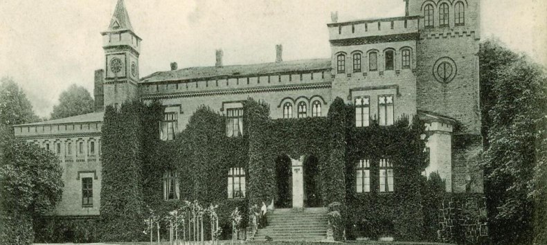 Das Gutshaus Marxhagen um 1900 // © unbekannt Das Gutshaus Marxhagen um 1900 // © unbekannt