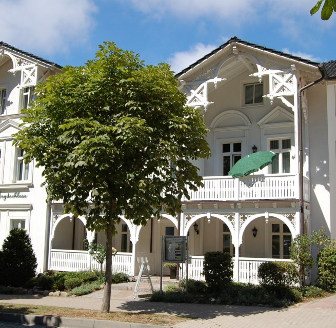 Flatwoning Villa Jagdschloss // &copy; Pflug Julian