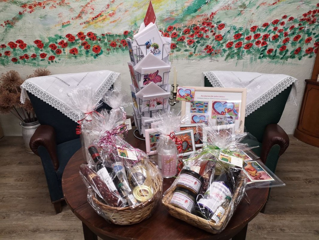 Boerderijwinkel van de Leezen cadeaumanden // &copy; Peggy Kollex