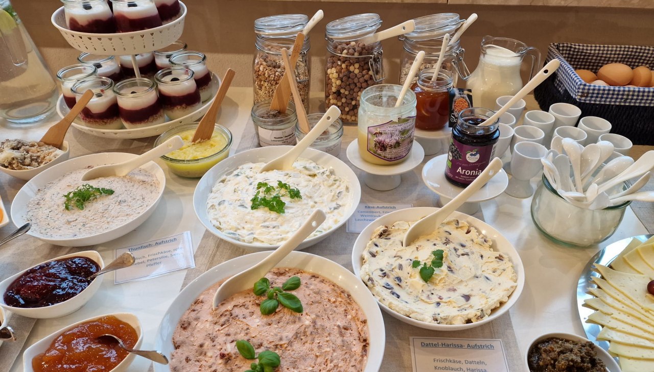 Winterontbijt, &copy; Osteem&uuml;hle