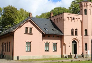 Außenansicht des Granitzhauses // © Bildarchiv Biosphärenreservatsamt-Südost-Rügen Außenansicht des Granitzhauses // © Bildarchiv Biosphärenreservatsamt-Südost-Rügen
