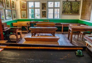 &copy; &copy; Schulmuseum Middelhagen