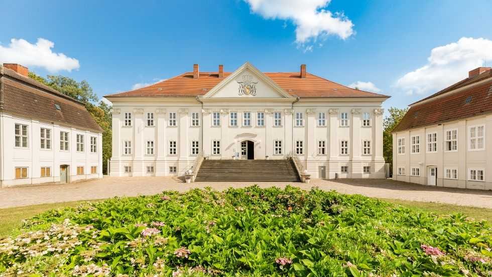 Schloss Hohenzieritz // © MV-T/Kirchgessner Schloss Hohenzieritz // © MV-T/Kirchgessner
