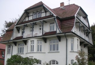 Hausansicht Villa Aranka Warnem&uuml;nde, &copy; Jan B&ouml;hnke, Plessentin GmbH, Warnem&uuml;nde