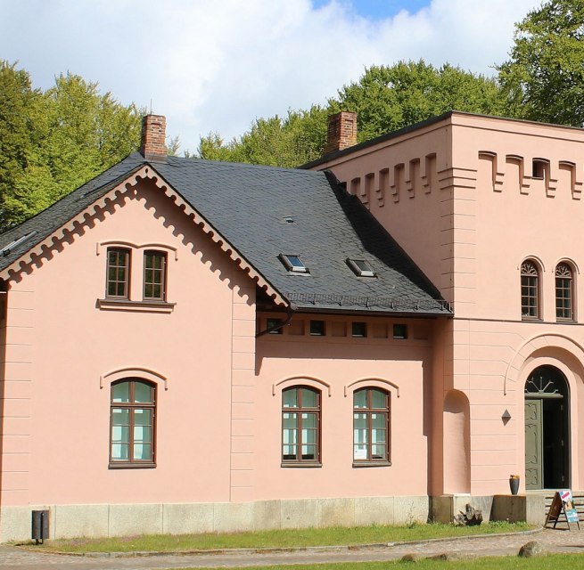 Außenansicht des Granitzhauses // © Bildarchiv Biosphärenreservatsamt-Südost-Rügen Außenansicht des Granitzhauses // © Bildarchiv Biosphärenreservatsamt-Südost-Rügen