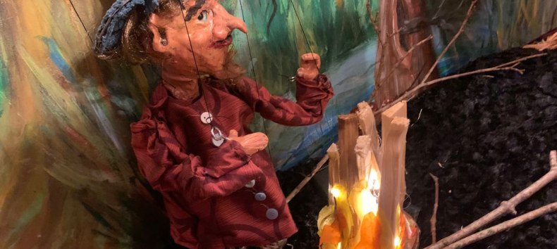 Rumpelstilzchen tanzt ums Feuer, &copy; Martina Kriedel