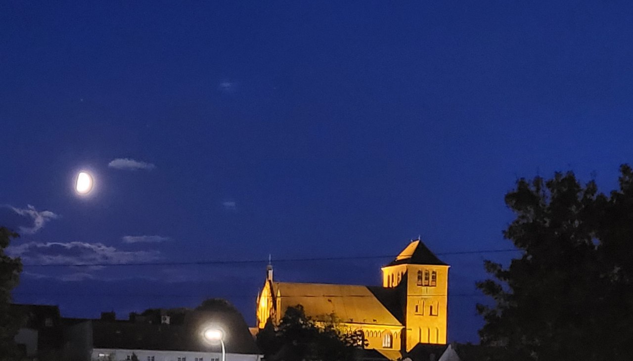 St George's kerk in de avond, © Stephan Fischer St George's kerk in de avond, © Stephan Fischer