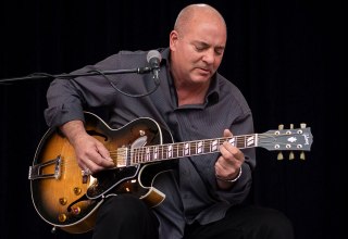Marty Hall | Canadian Blues // © André Pristaff / Tourismus- und Kur GmbH Graal-Müritz Marty Hall | Canadian Blues // © André Pristaff / Tourismus- und Kur GmbH Graal-Müritz