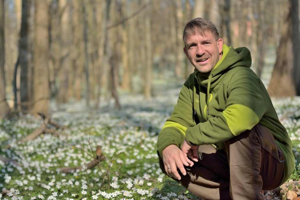 Naturführer Rene Geyer in der Granitz, © KV Naturführer Rene Geyer in der Granitz, © KV