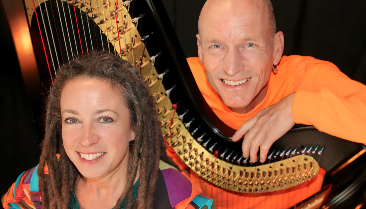Die BAND mit der HARFE, &copy; Band_mit_Harfe_Jeanine_Vahldiek_Foto_fuer_VA_erh_250625.jpg