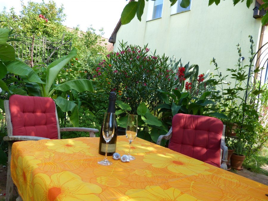 Sitzbereich draußen, © Ambros Sitzbereich draußen, © Ambros