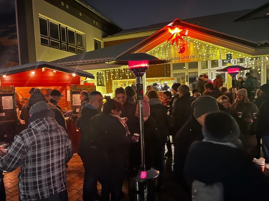 Rechliner Hüttenzauber 2023, © TDG Rechlin mbH Rechliner Hüttenzauber 2023, © TDG Rechlin mbH