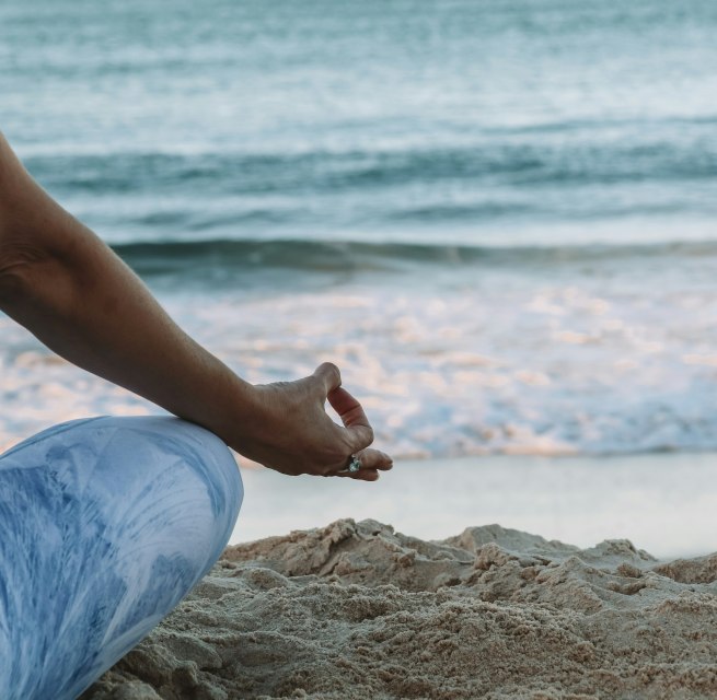 Yoga (Symbolfoto) // &copy; Chelsea Gates auf Unsplash