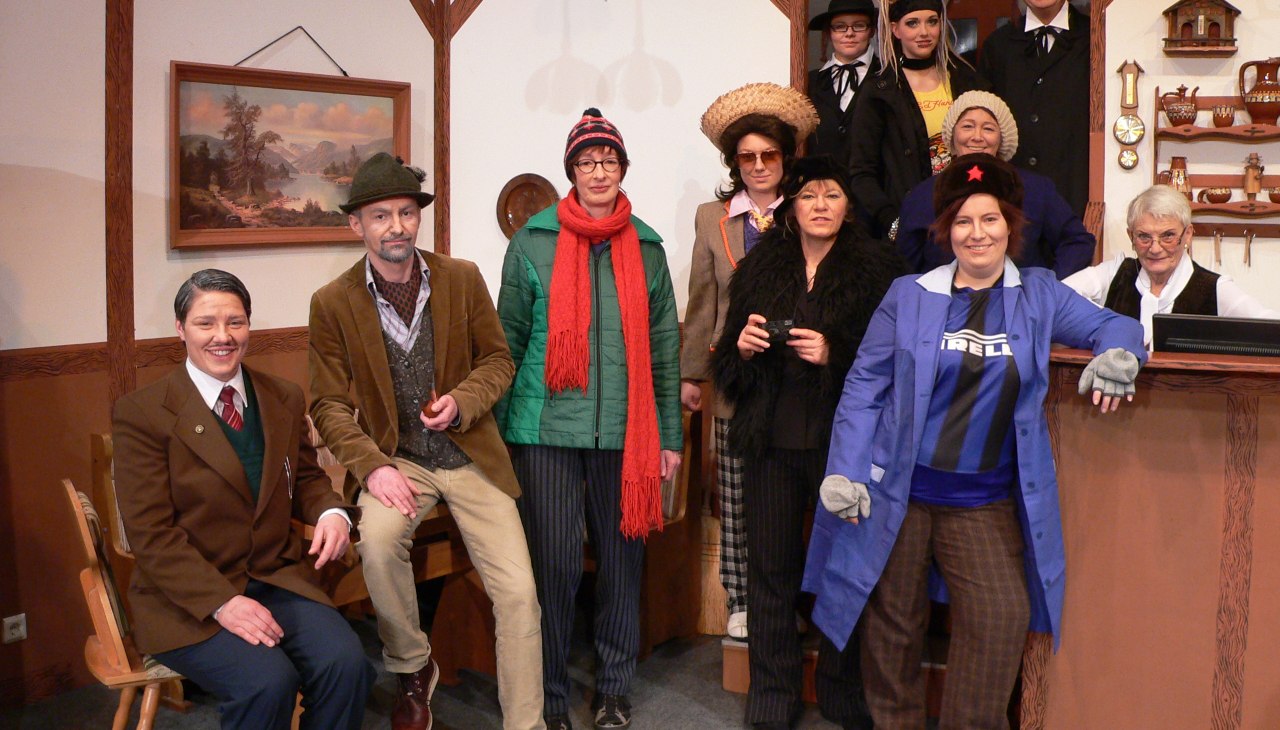 Szene aus &bdquo;Don Quijote&ldquo; im Barther Theater Garten, &copy; Kr&uuml;ger/Vorpommersche Landesb&uuml;hne