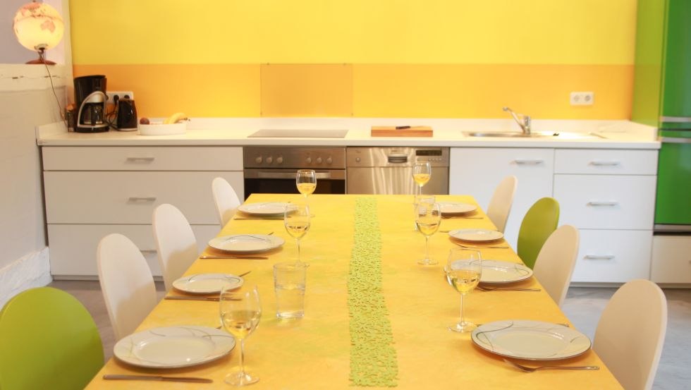 Küche mit Essbereich im Haus Ole // © MITourA GmbH Küche mit Essbereich im Haus Ole // © MITourA GmbH