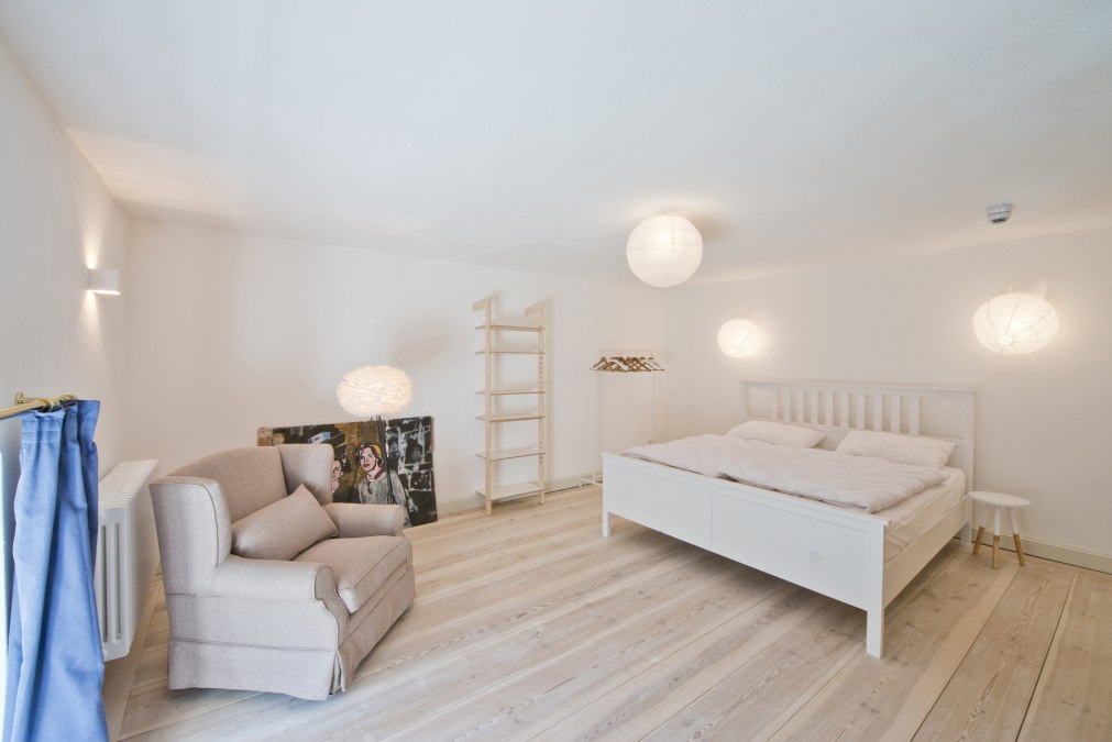 Schlafzimmer im Appartement D&auml;nemark im Schloss Retzow, &copy; DOMUSImages