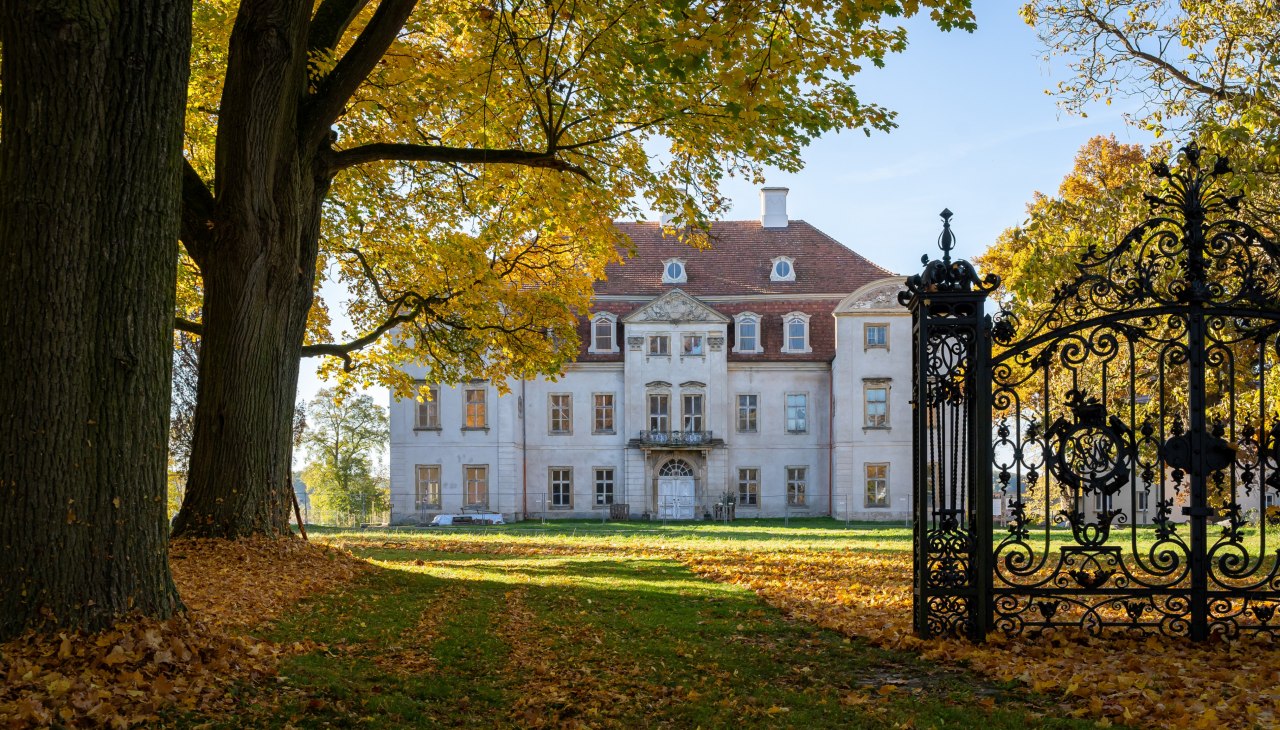 Herbst auf Schloss Ivenack, &copy; DOMUSImages