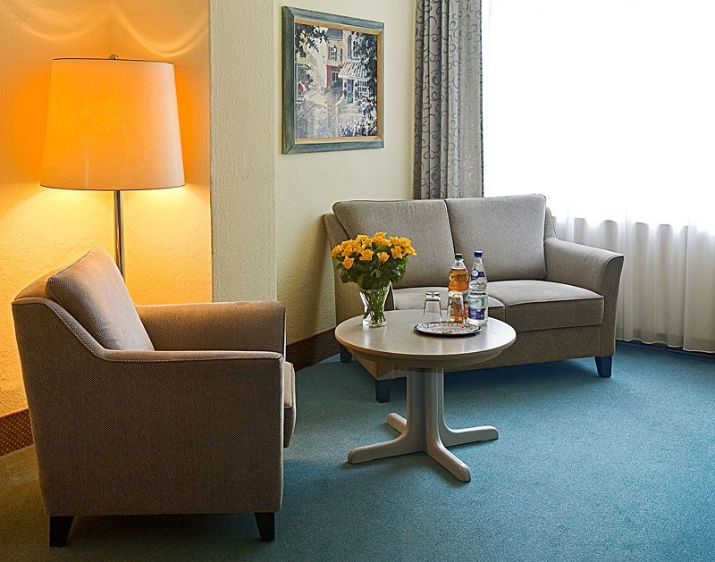 Komfortdoppelzimmer in der Villa Edda // &copy; Voigt & Kranz Prerow